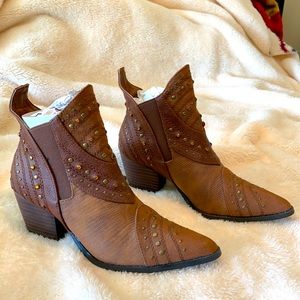 New-Gem Cowgirl Booties- Coconuts by Matisse